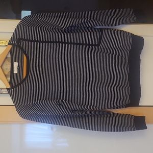 Light knit Parisian long sleeve white and blue top XS/S